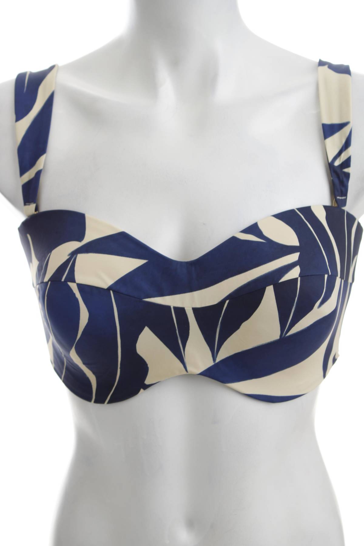 Бански горнище Triumph1 - Contour.bg Бански горнище Triumph1