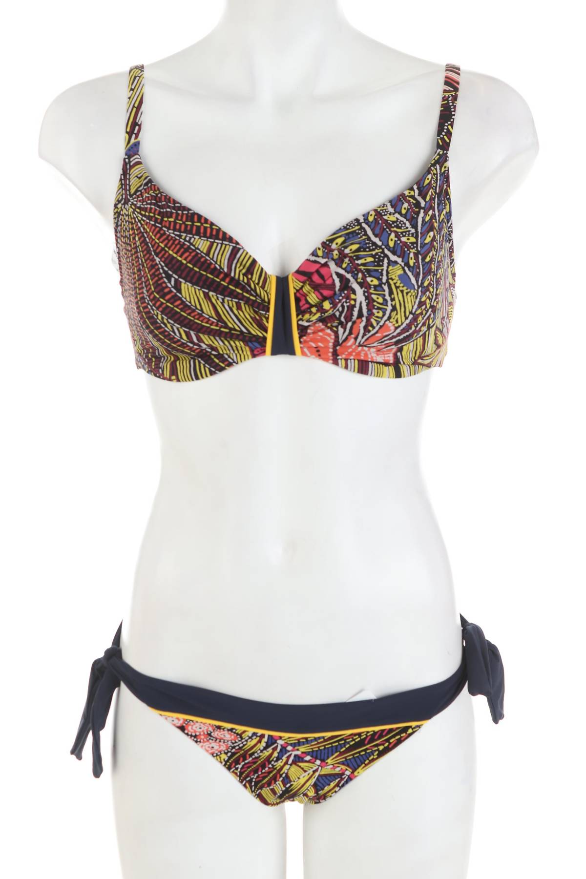 Бански костюм Chantelle1 - Contour.bg Бански костюм Chantelle1