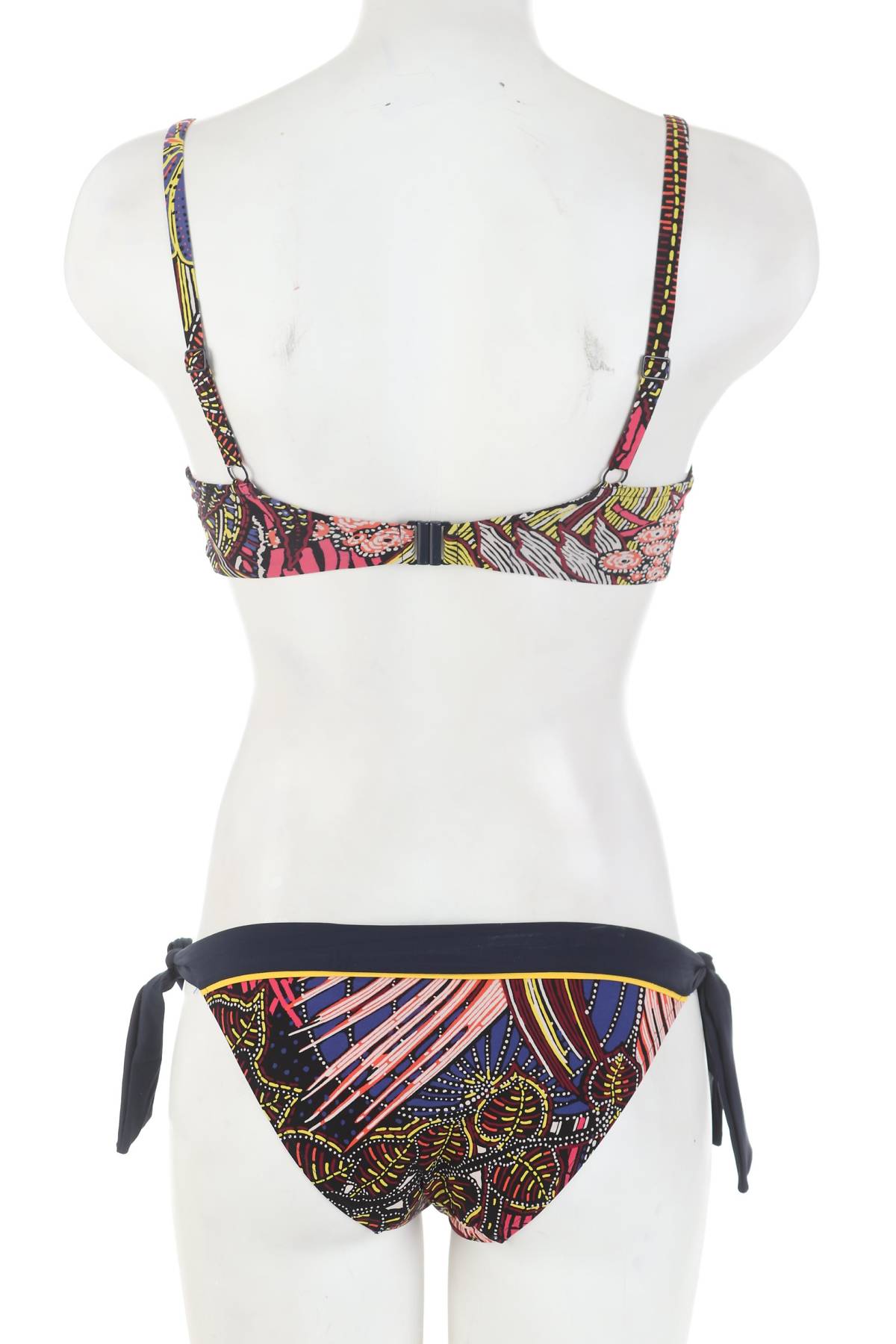 Бански костюм Chantelle2 - Contour.bg Бански костюм Chantelle2