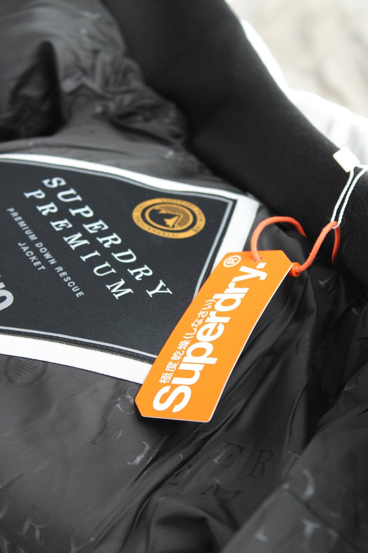 Γυναικείο μπουφάν Superdry4