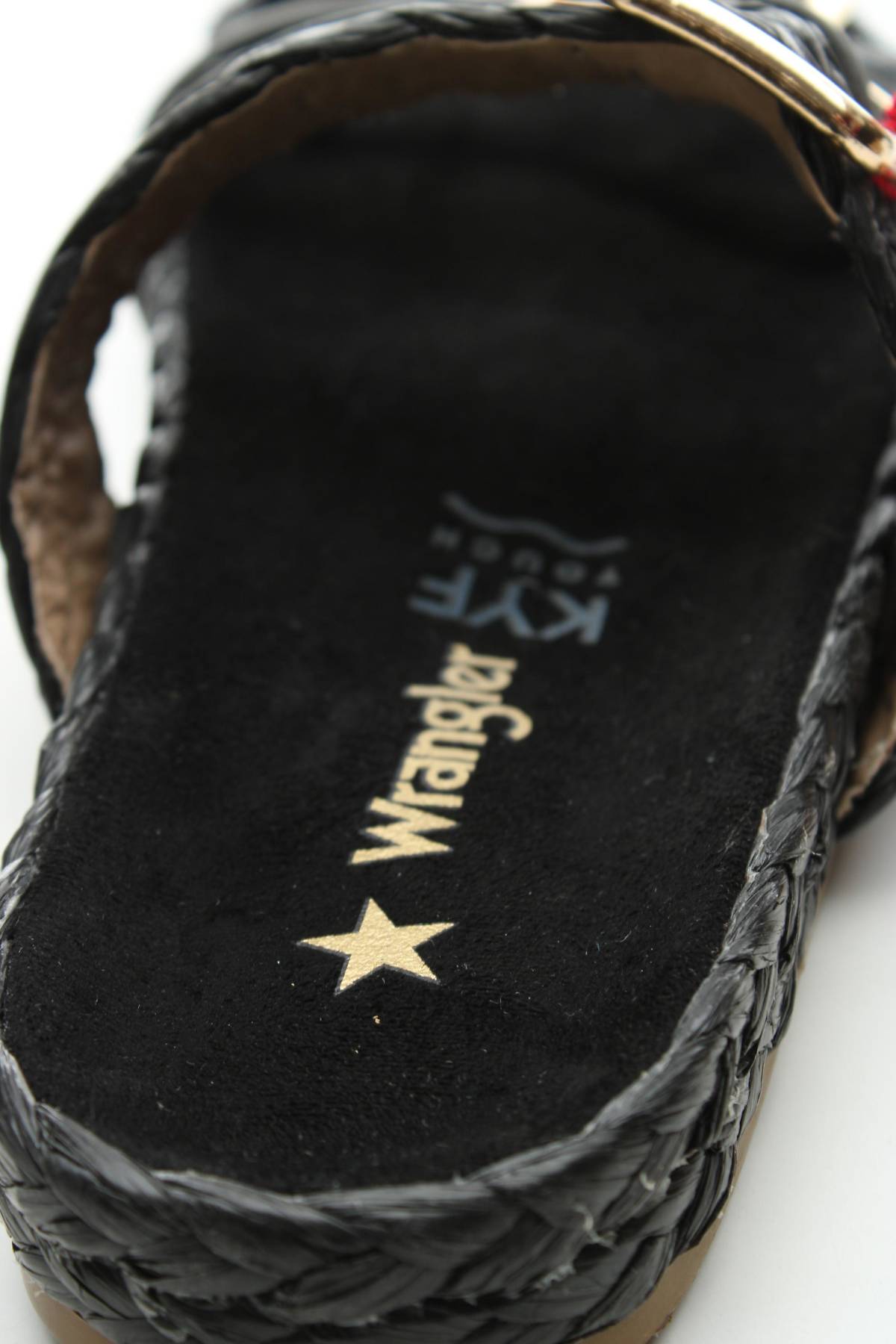 Πέδιλα Wrangler5