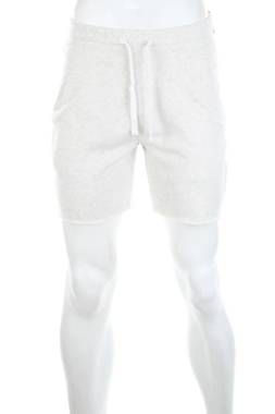 Мъжки къс панталон Hollister1