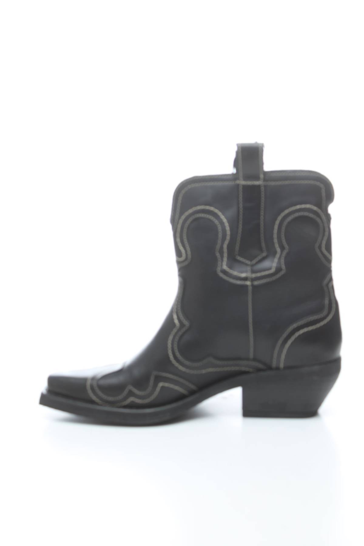 Дамски боти Steve Madden2