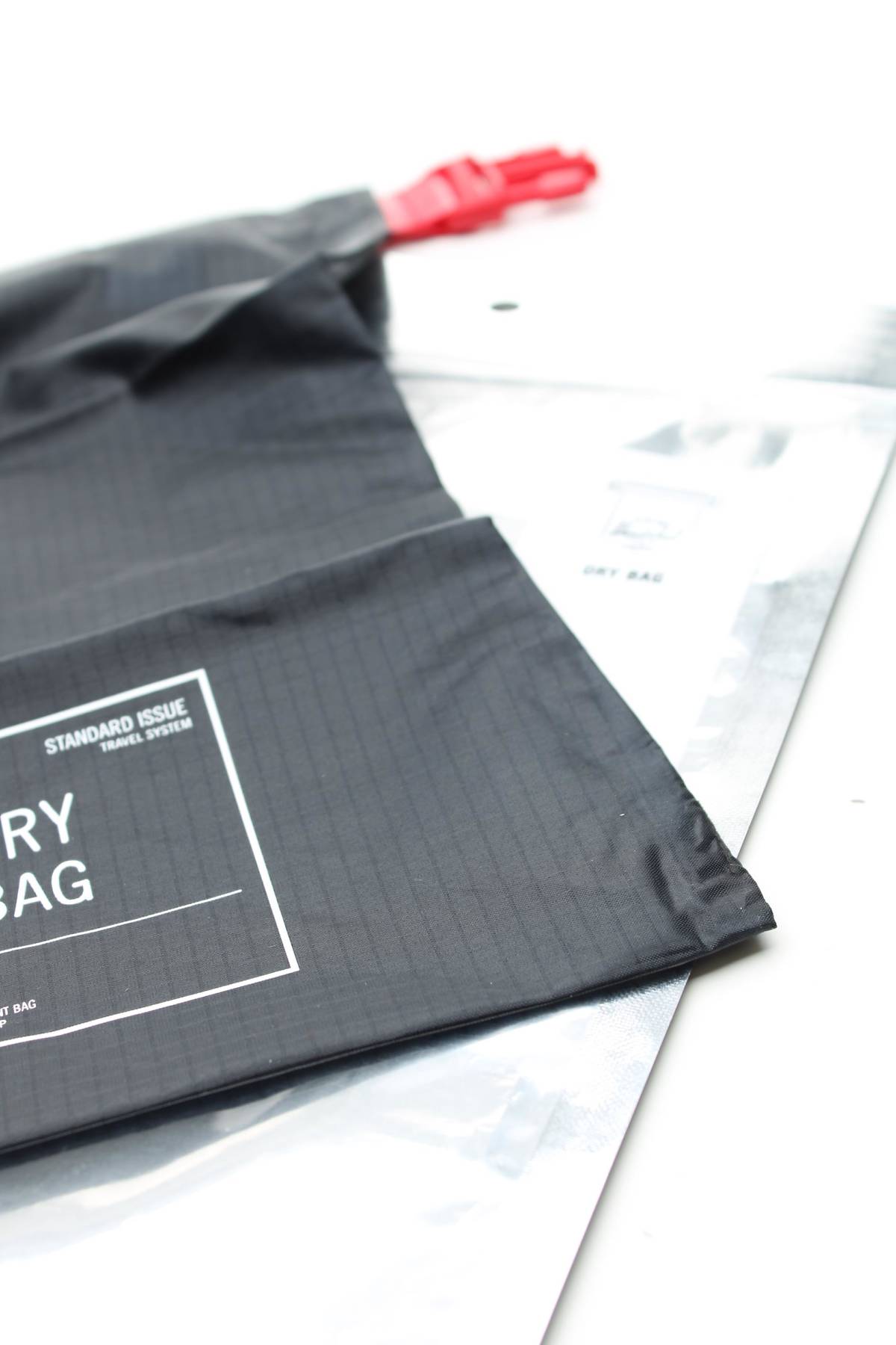 Аксесоар Herschel Supply Co.3 - Contour.bg Аксесоар Herschel Supply Co.3