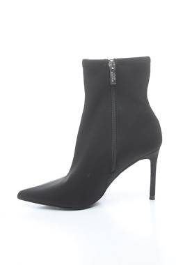 Γυναικεία μποτάκια Steve Madden2