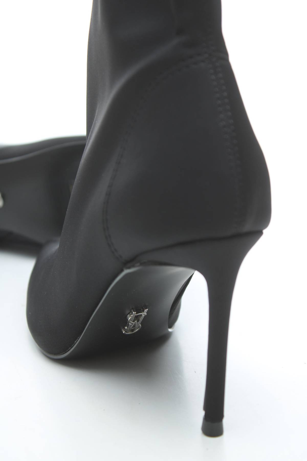 Γυναικεία μποτάκια Steve Madden5