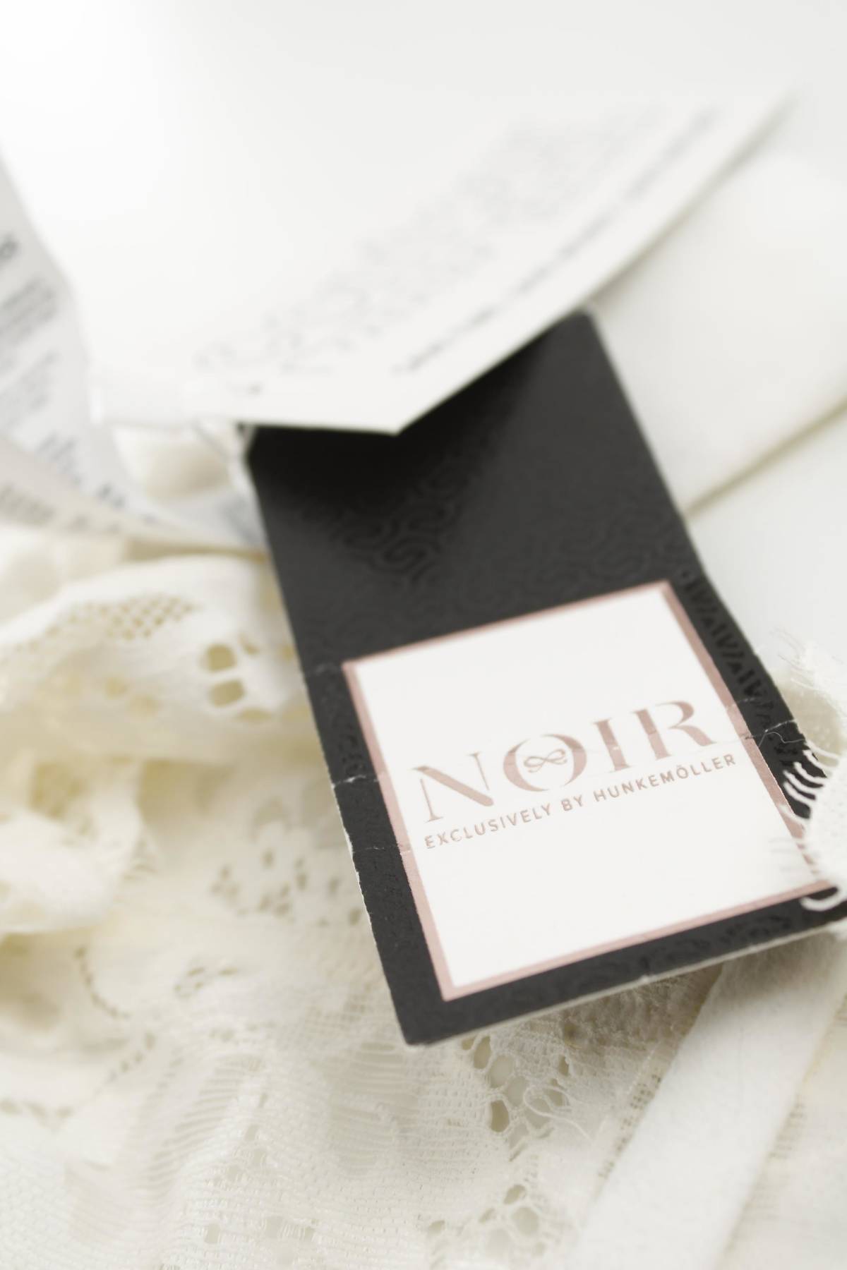 Жартиер Noir by Hunkemoller3