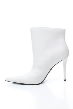 Γυναικεία μποτάκια Steve Madden2