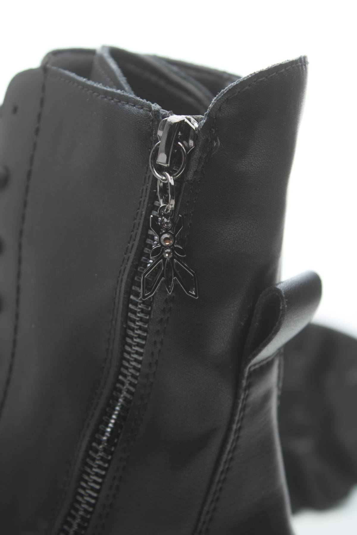 Дамски боти Patrizia Pepe5