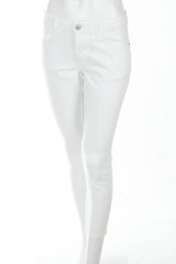 Γυναικεία τζιν Mustang1