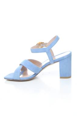 Сандали Stuart Weitzman2