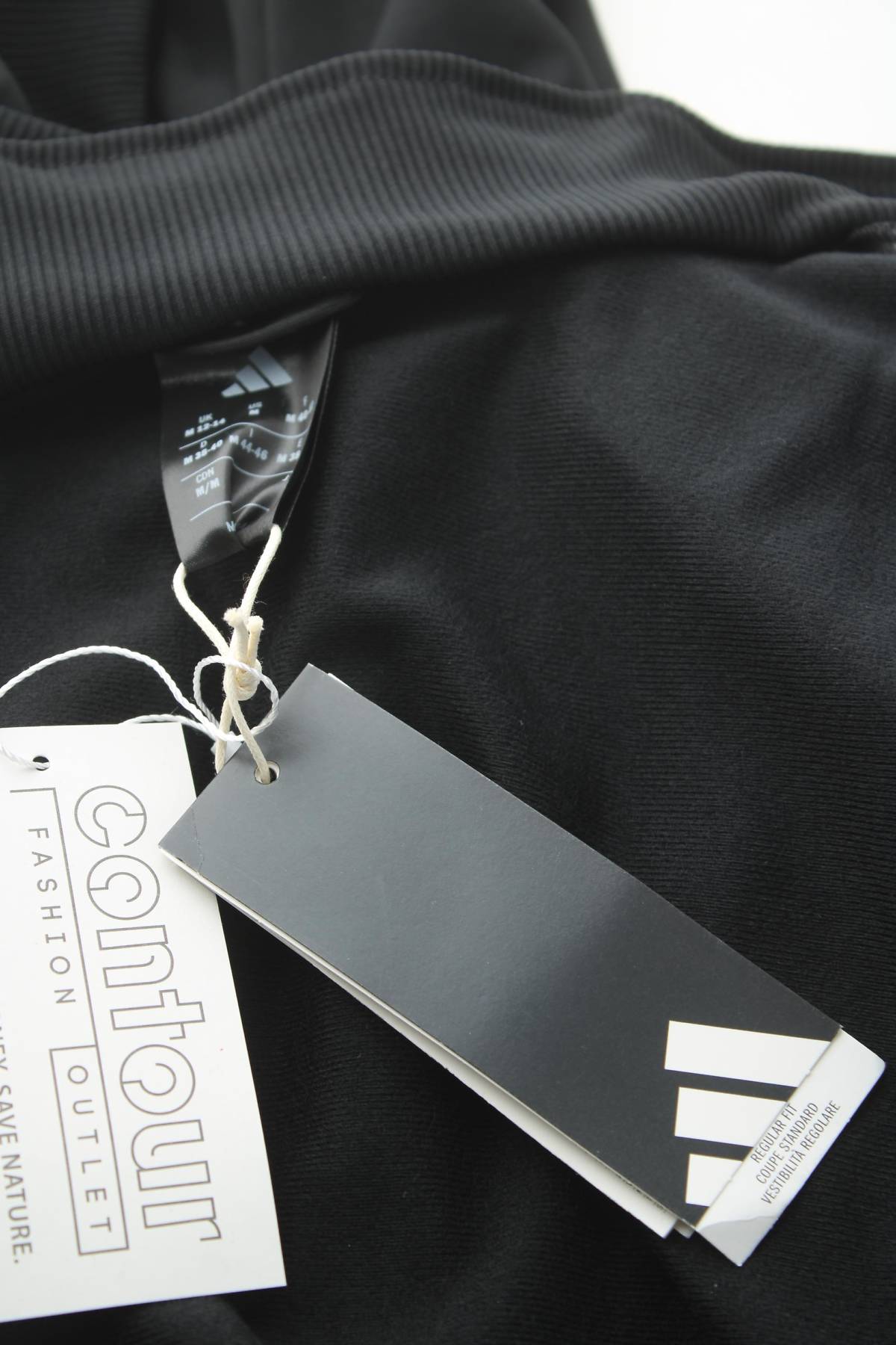 Дамски спортен екип Adidas3