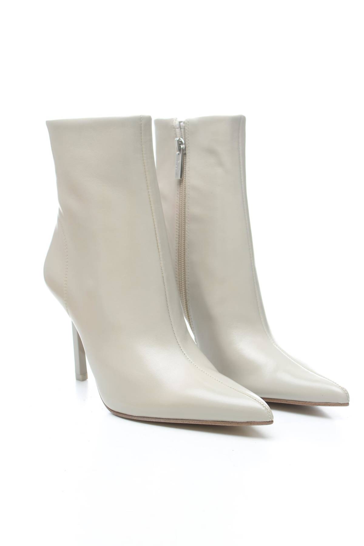 Дамски боти Steve Madden3