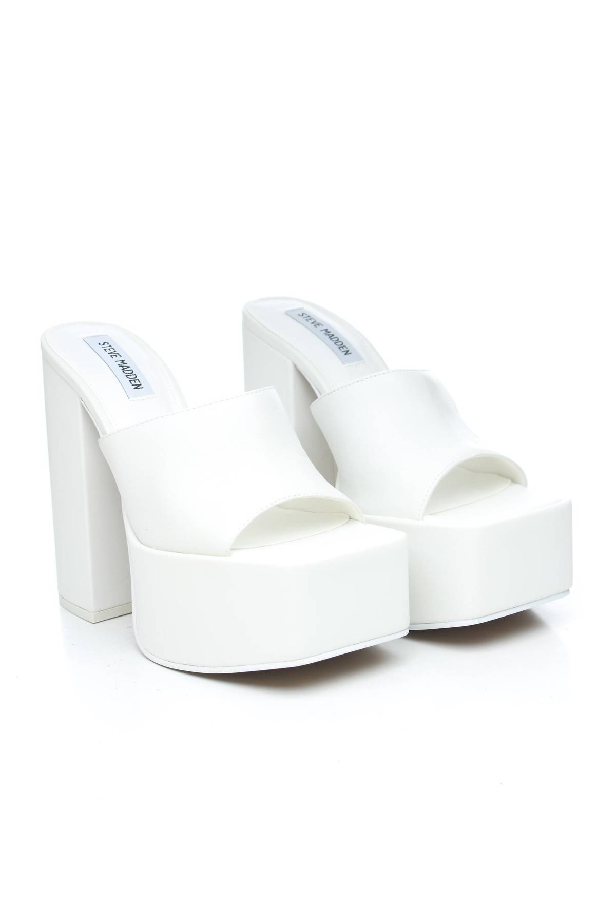 Πέδιλα Steve Madden3