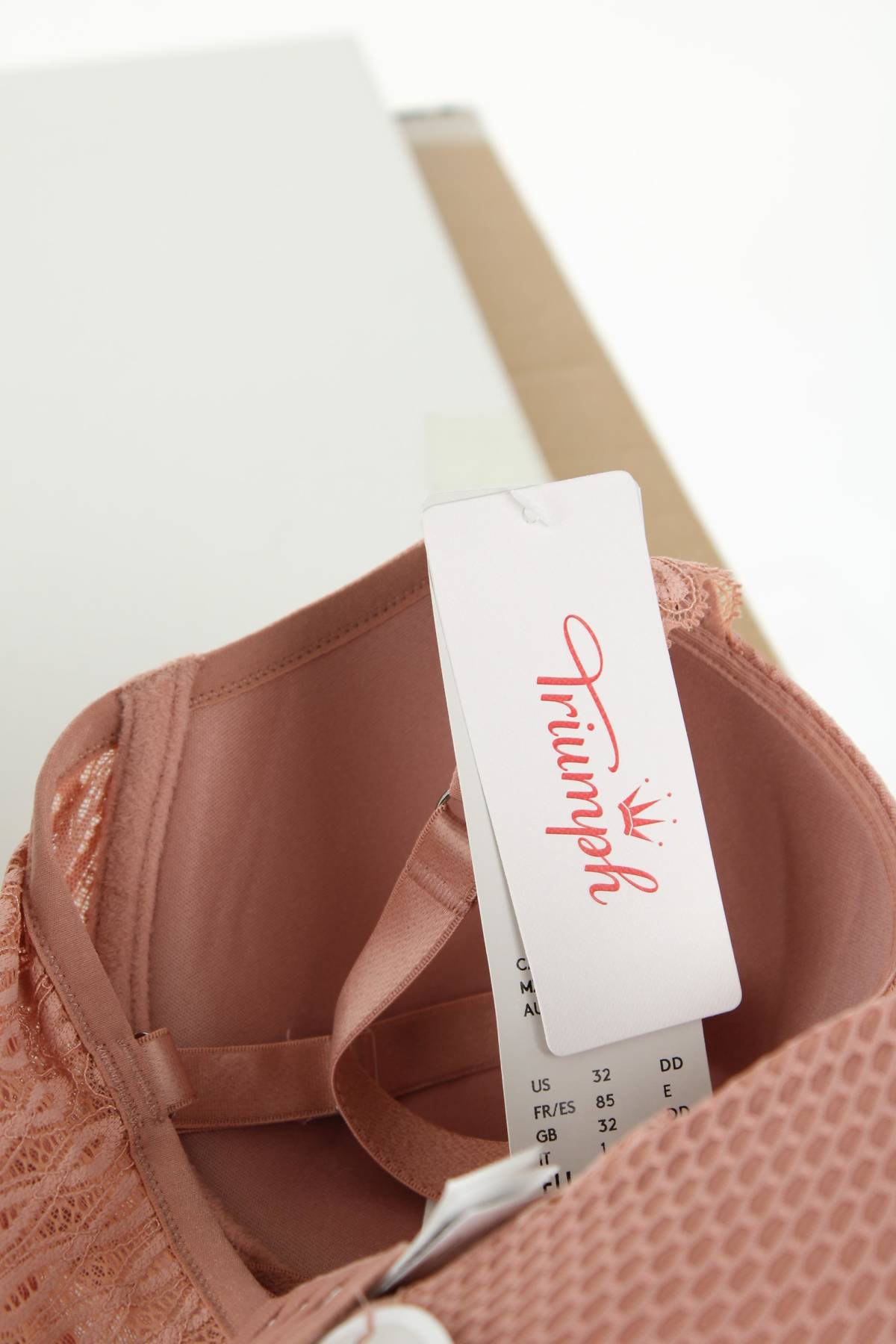 Сутиен Triumph4 - Contour.bg Сутиен Triumph4