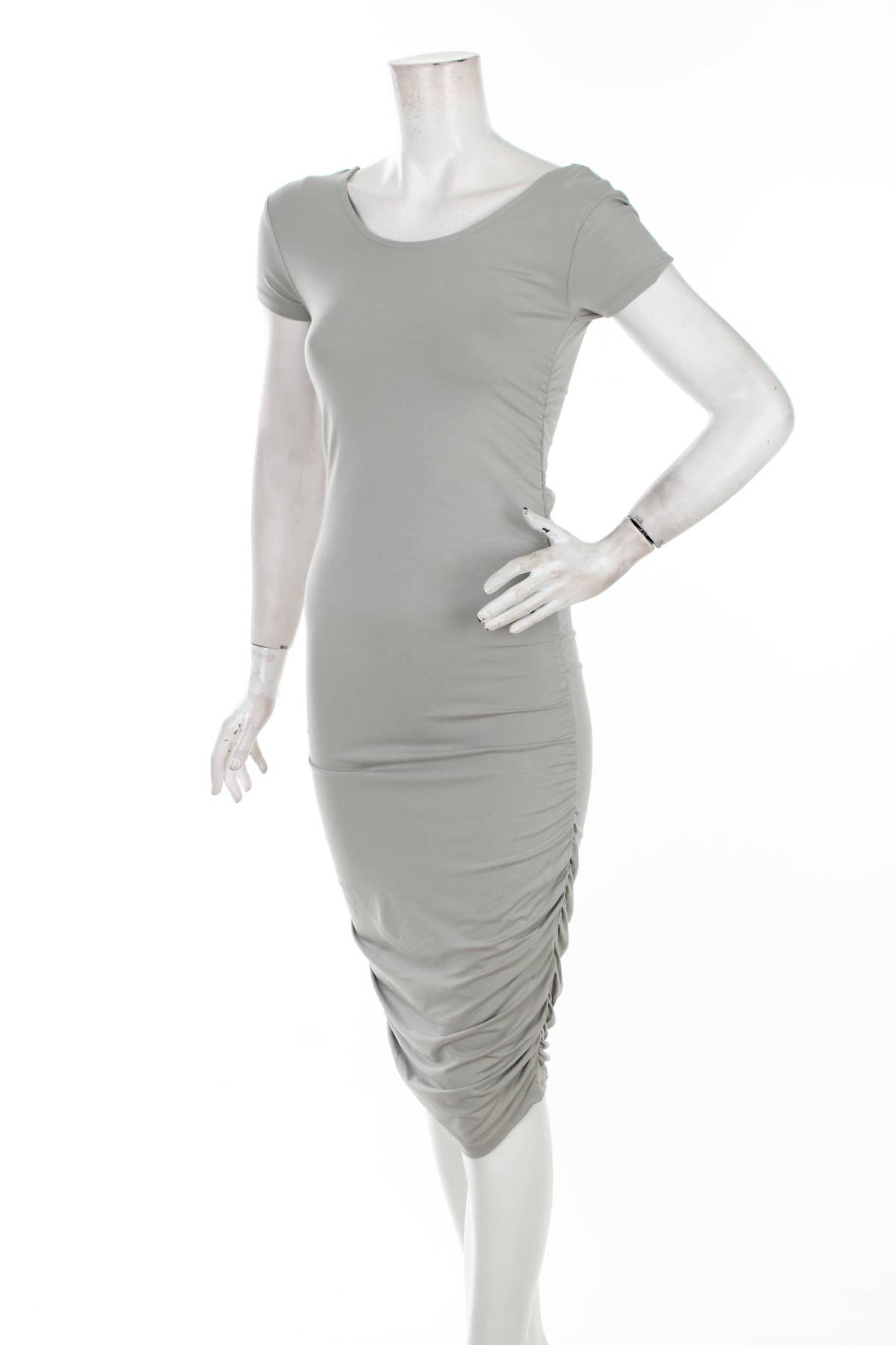 Φορέματα Clockhouse1