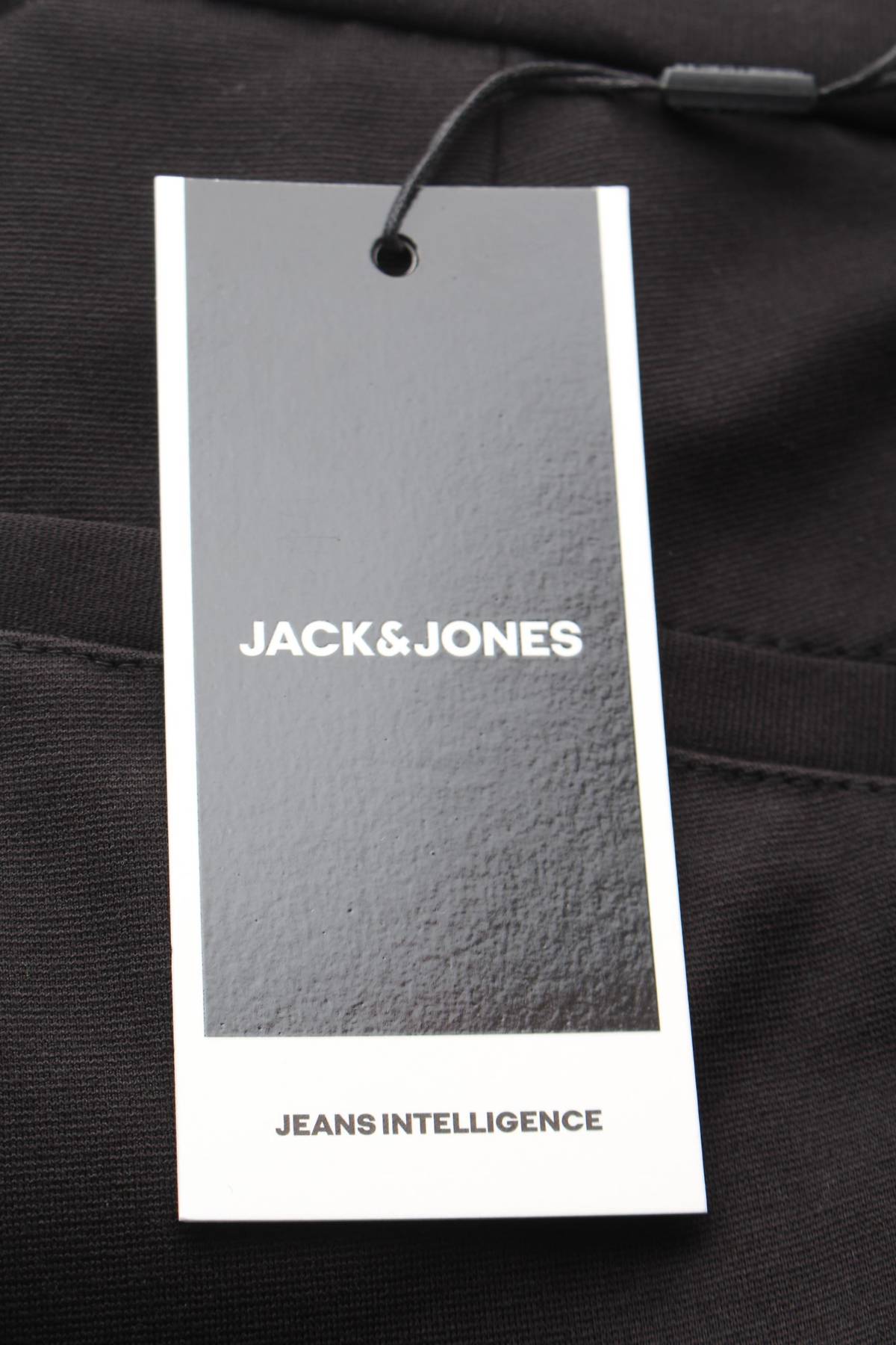 Мъжки панталон Jack & Jones3