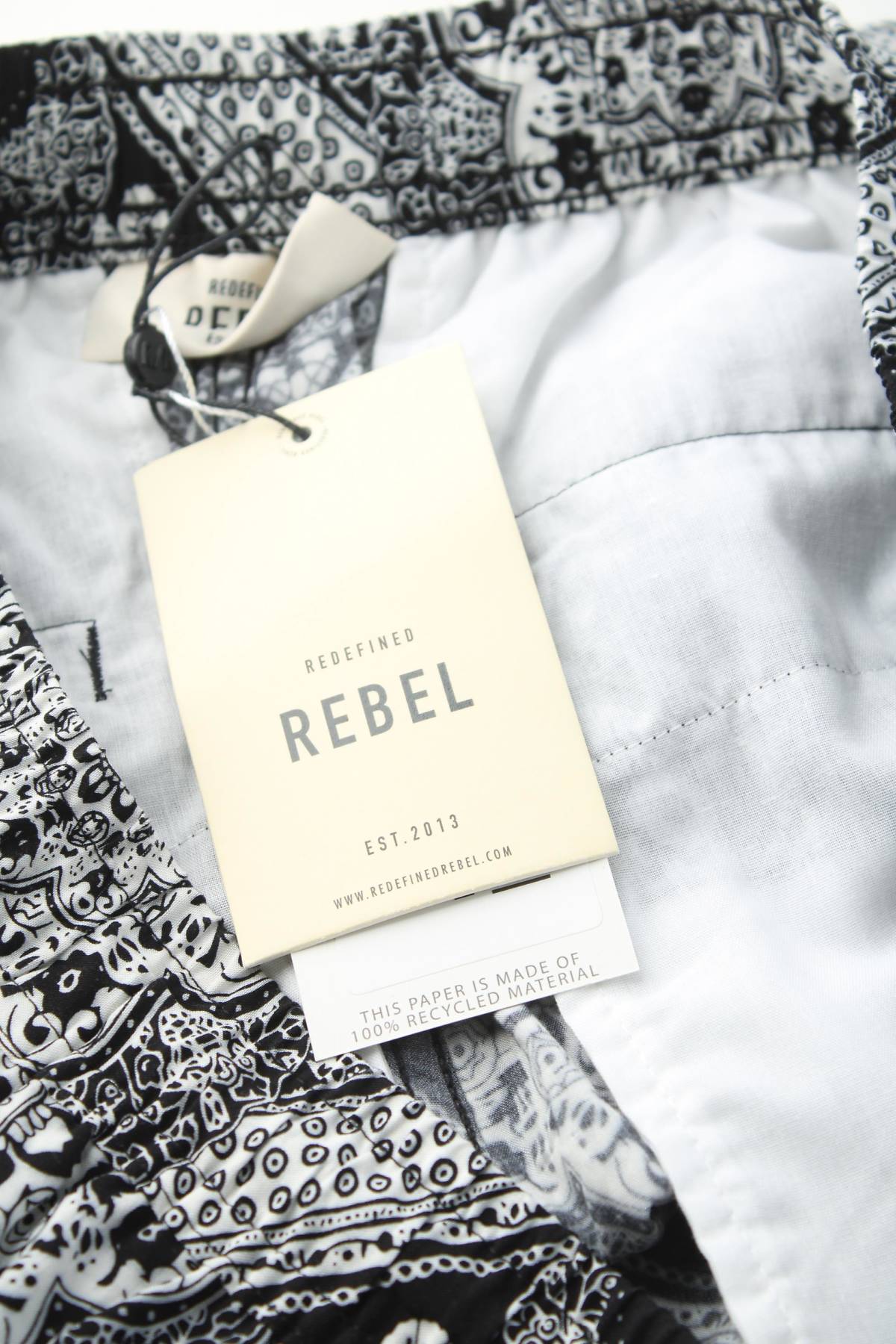 Мъжки къс панталон Redefined Rebel3