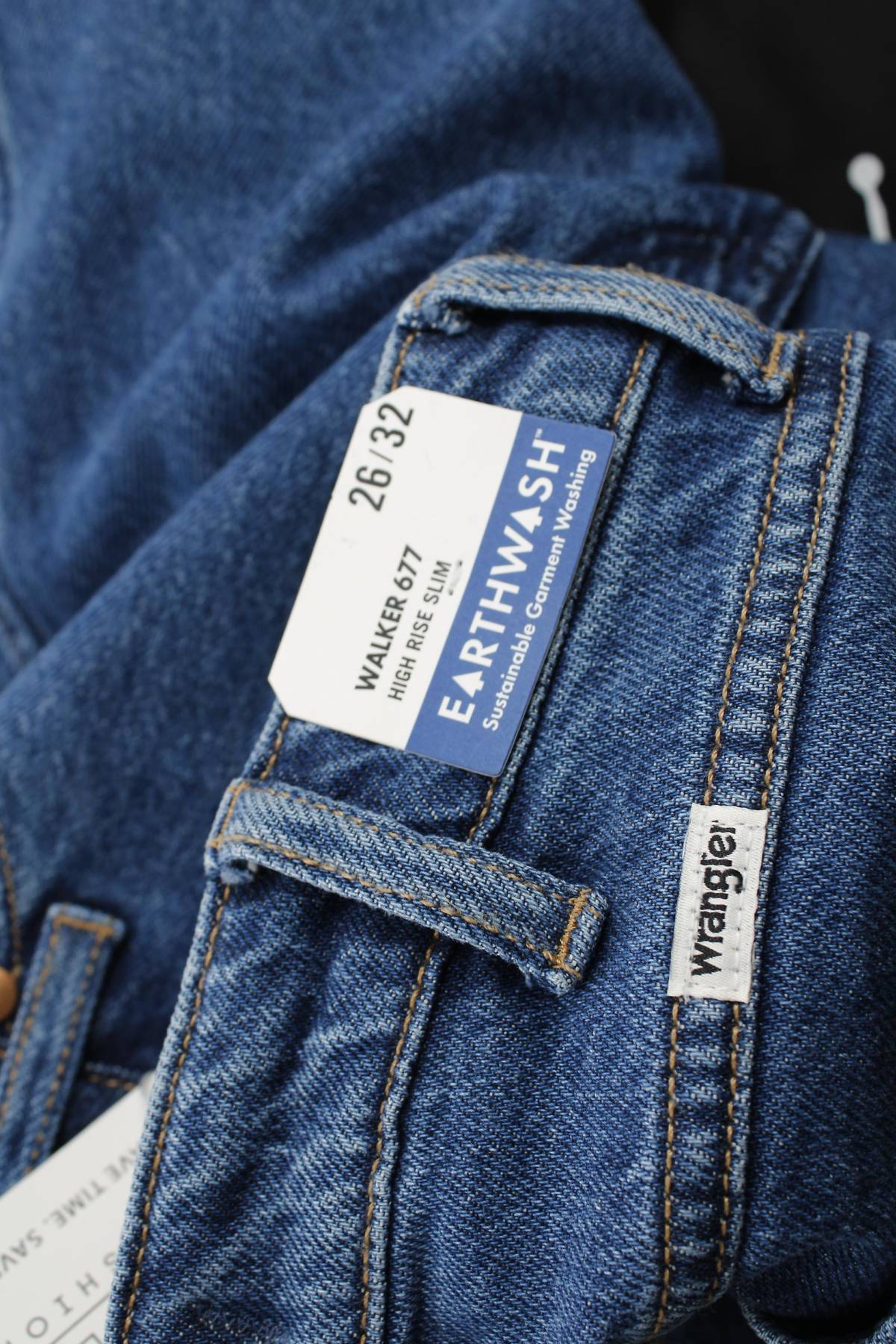 Дамски дънки Wrangler3 - Contour.bg Дамски дънки Wrangler3