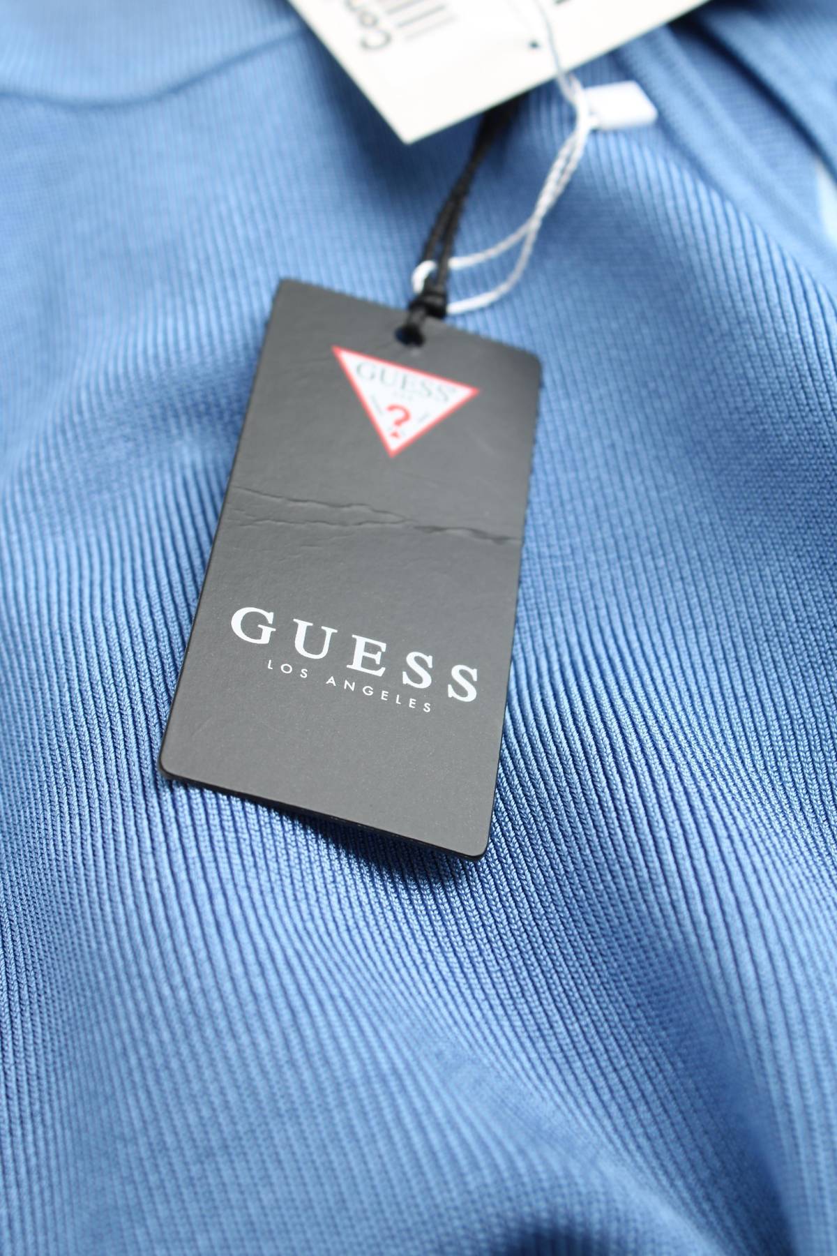Рокля Guess3