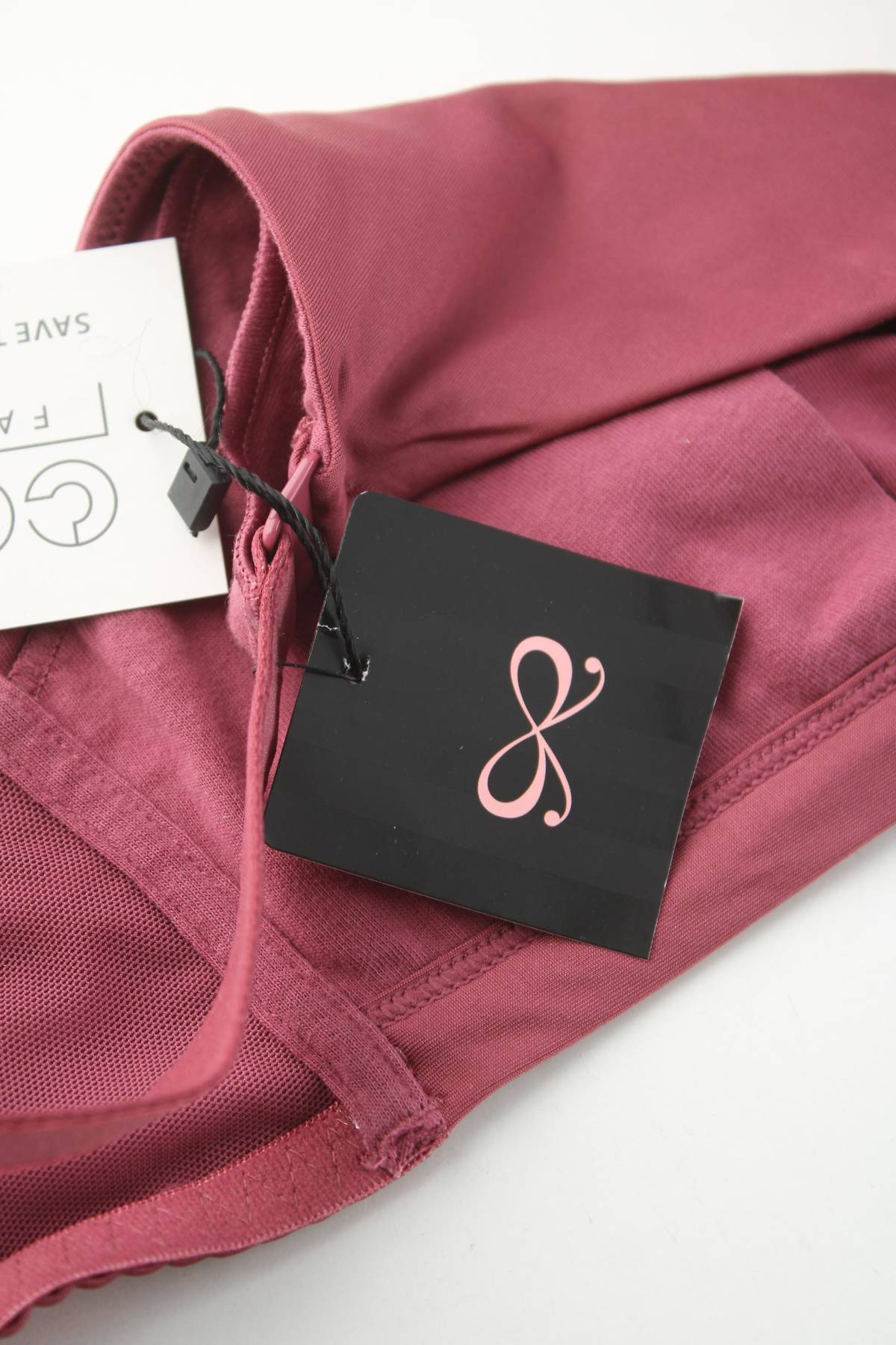 Сутиен Hunkemoller3