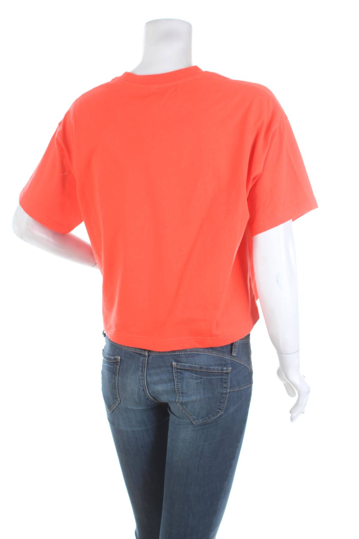 Дамска спортна тениска Reebok2