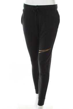 Дамско спортно долнище Nike1