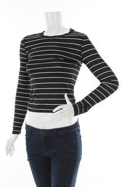 Γυναικεία μπλούζα Lefties1