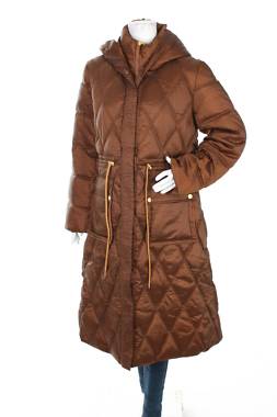 Дамско яке Guess1