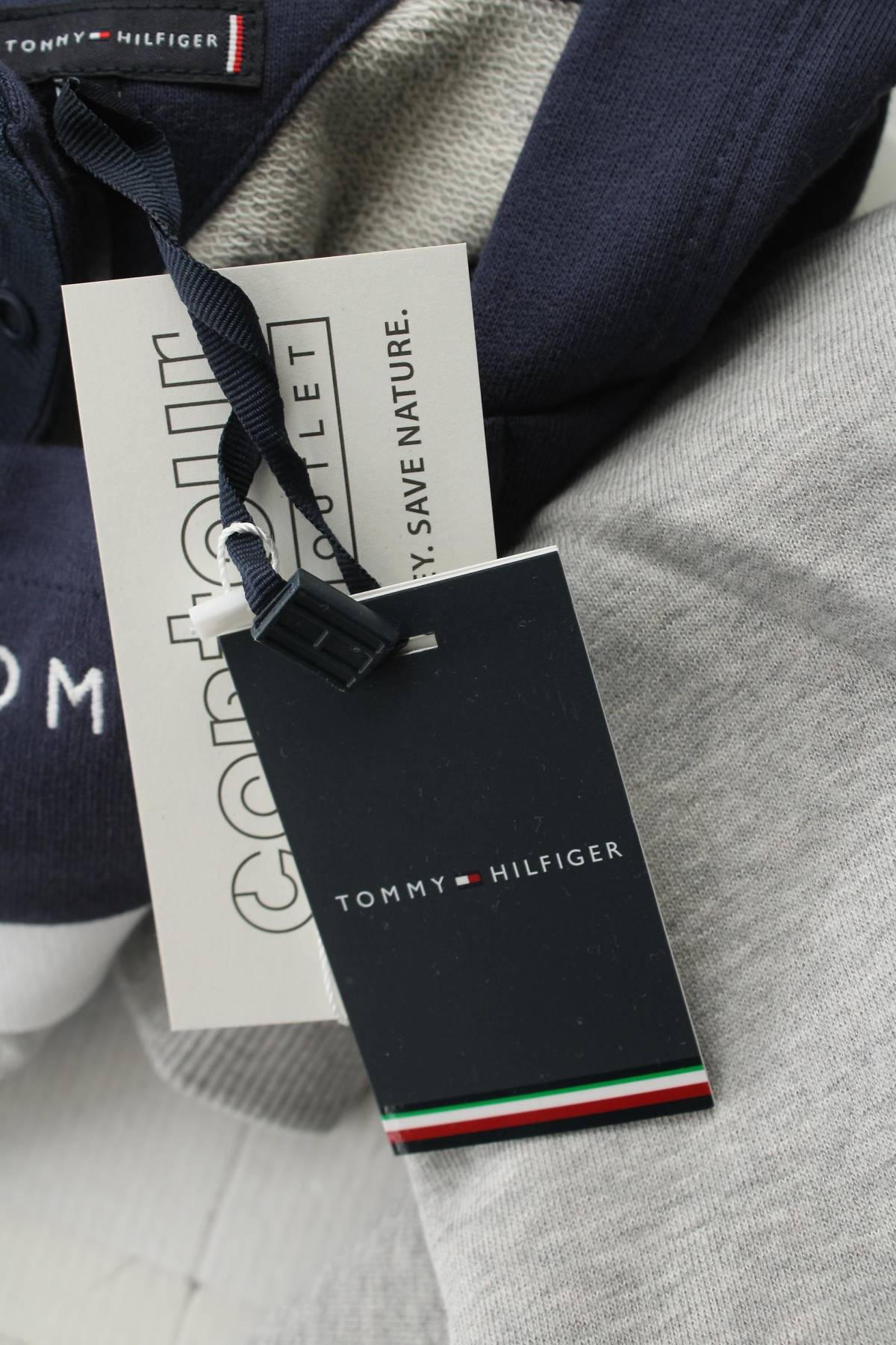 Детски комплект Tommy Hilfiger3