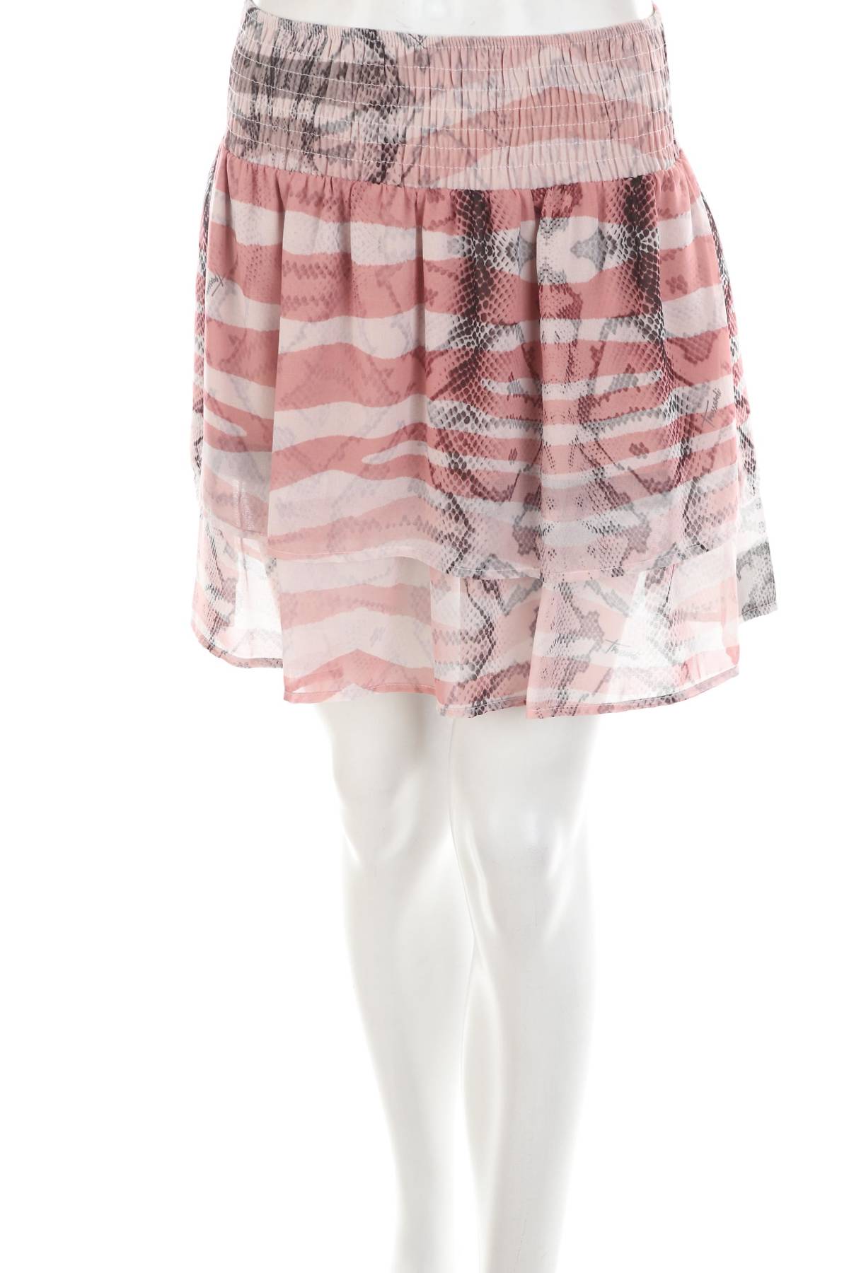 Пола Trussardi1 - Contour.bg Пола Trussardi1