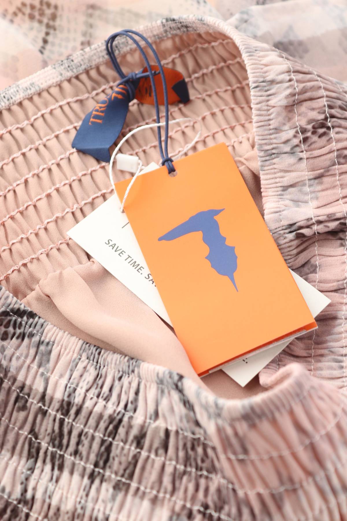 Пола Trussardi3 - Contour.bg Пола Trussardi3