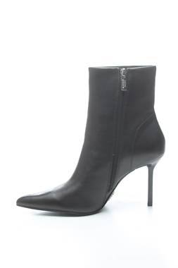 Дамски боти Steve Madden2