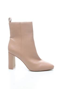 Дамски боти Steve Madden1