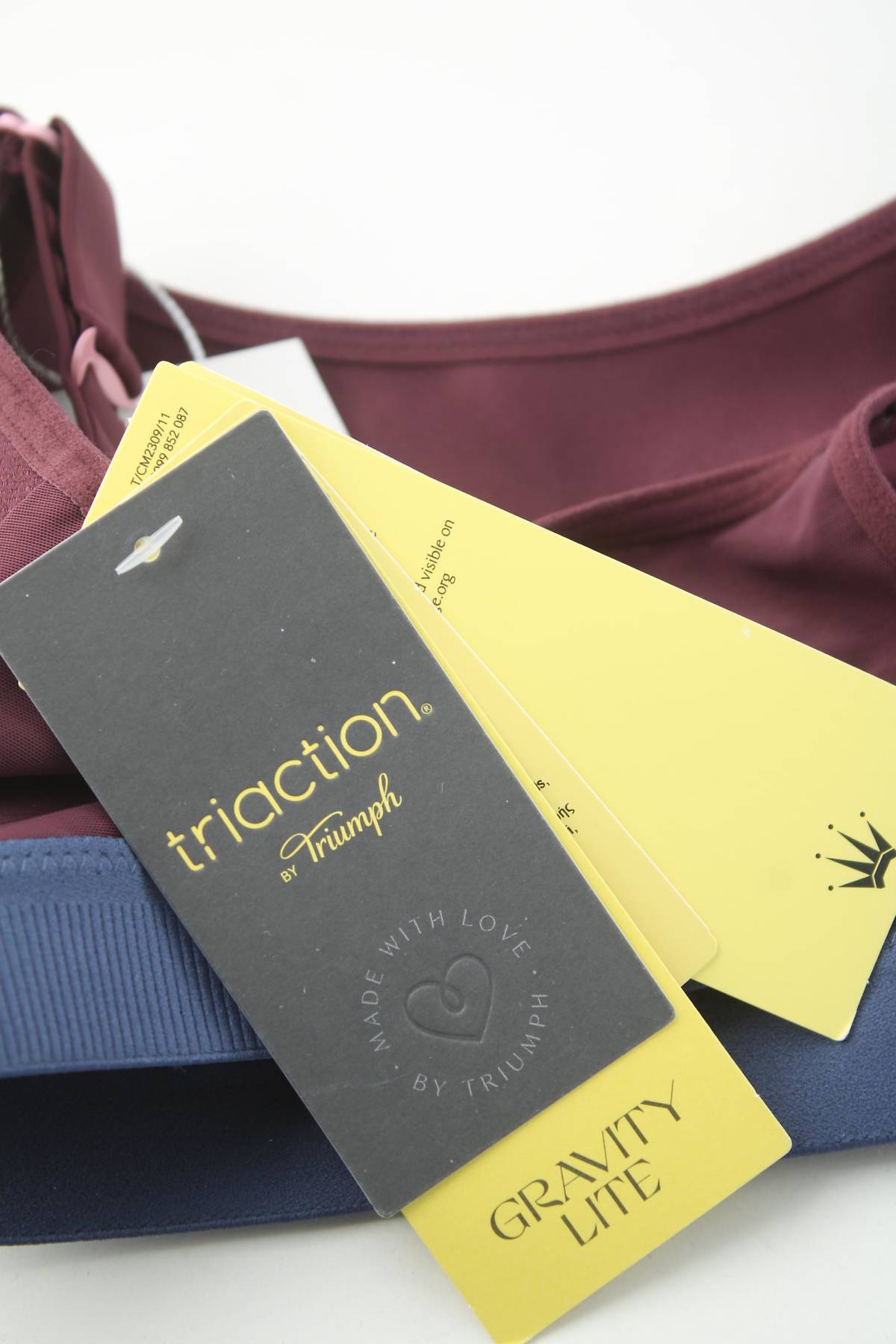 Спортен сутиен Triumph Triaction3