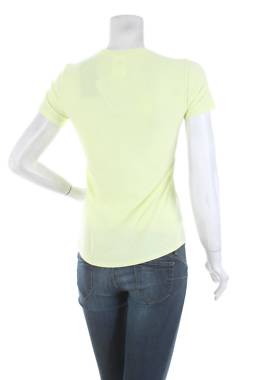 Γυναικείο αθλητικό t-shirt New Balance2