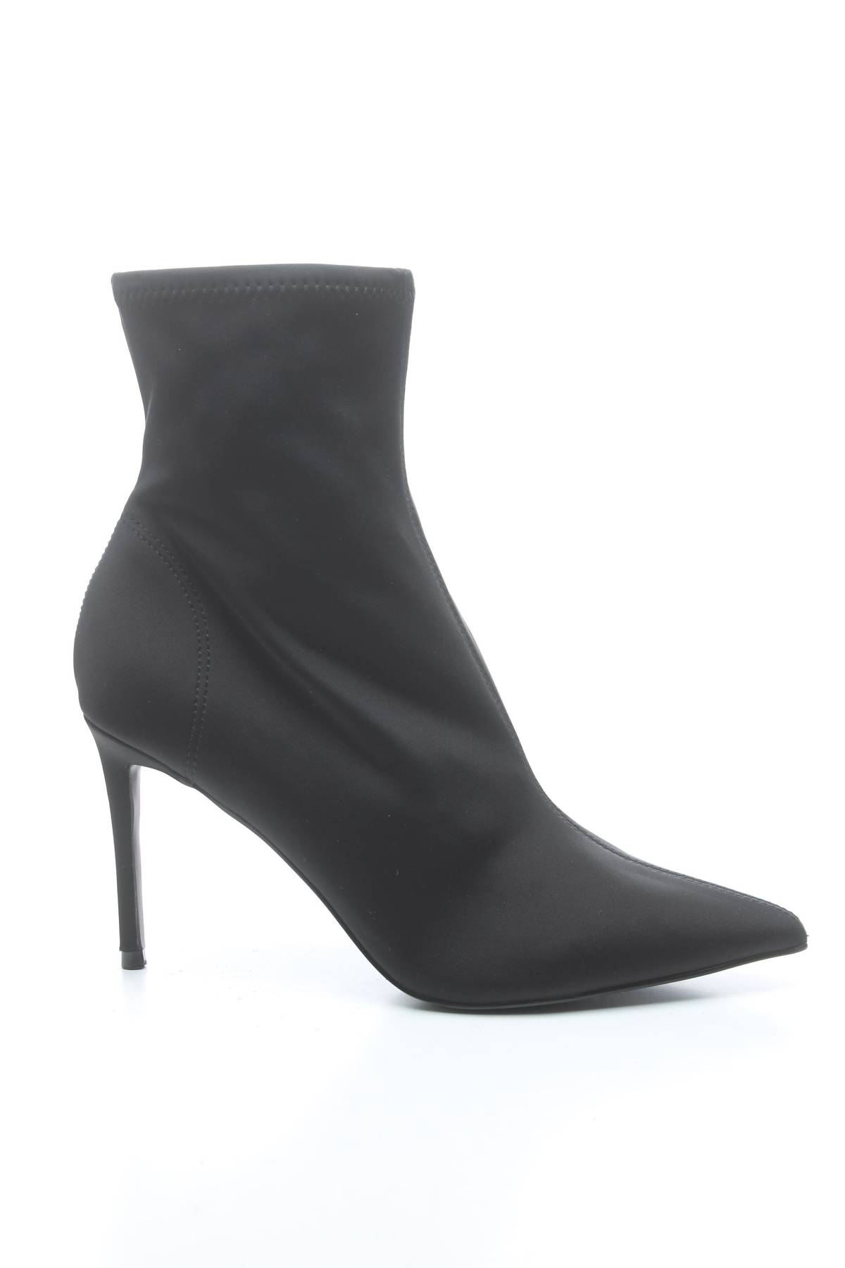 Дамски боти Steve Madden1