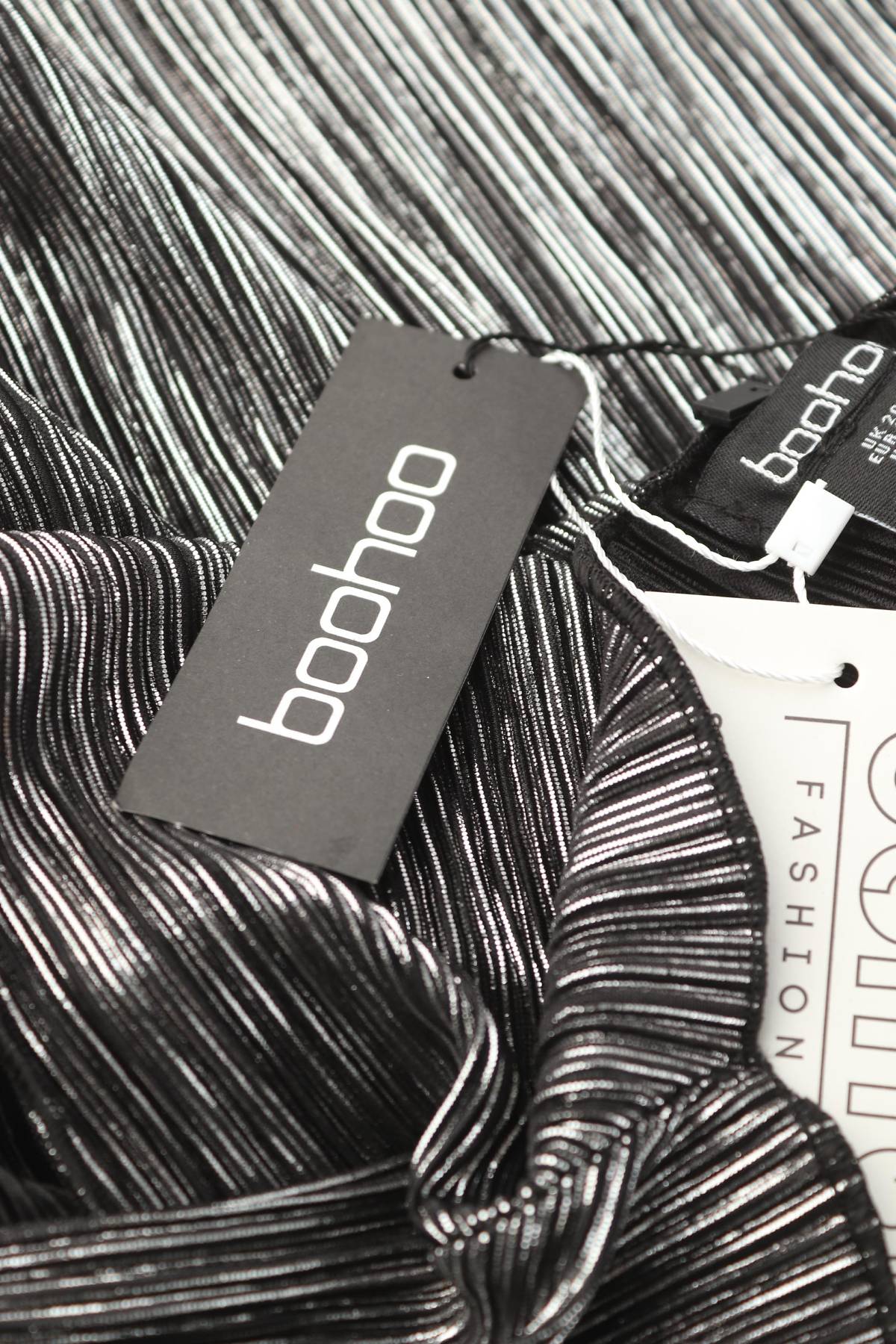 Γυναικείο αμάνικο Boohoo3 - Contourshop.gr Γυναικείο αμάνικο Boohoo3