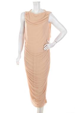 Рокля Boohoo1