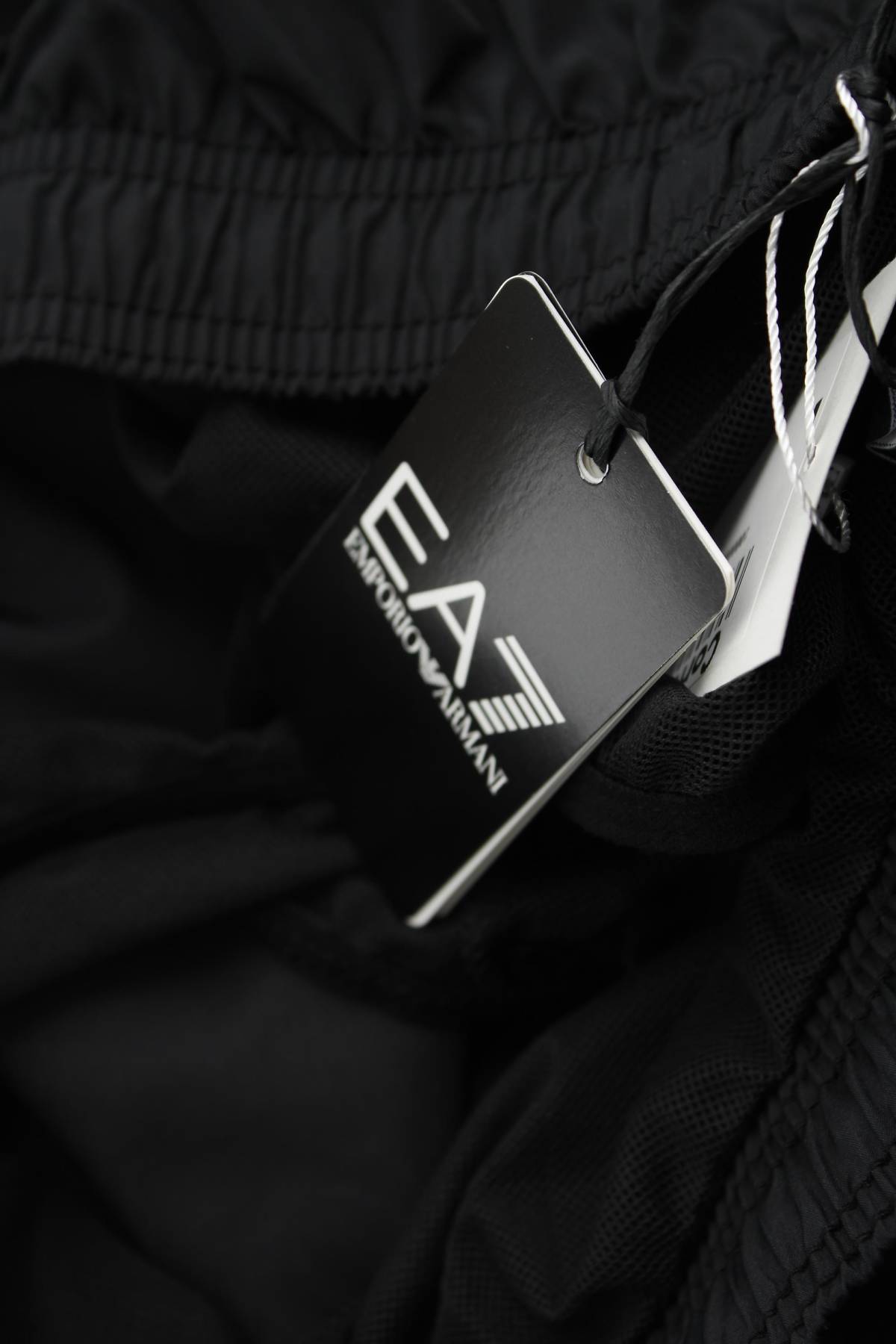Ανδρικές βερμούδες μαγιό EA7 Emporio Armani3 - Contourshop.gr Ανδρικές βερμούδες μαγιό EA7 Emporio Armani3