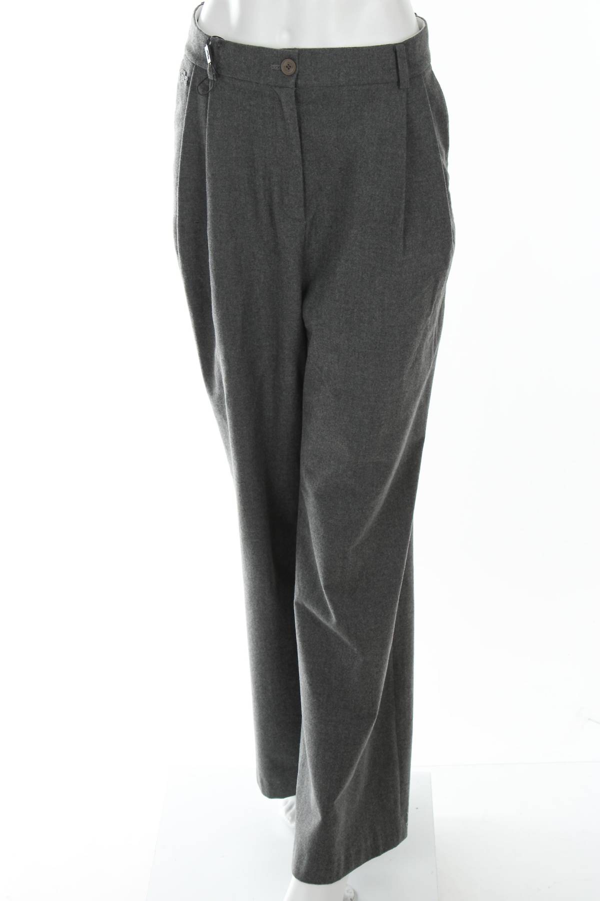 Γυναικείο παντελόνι Lacoste1