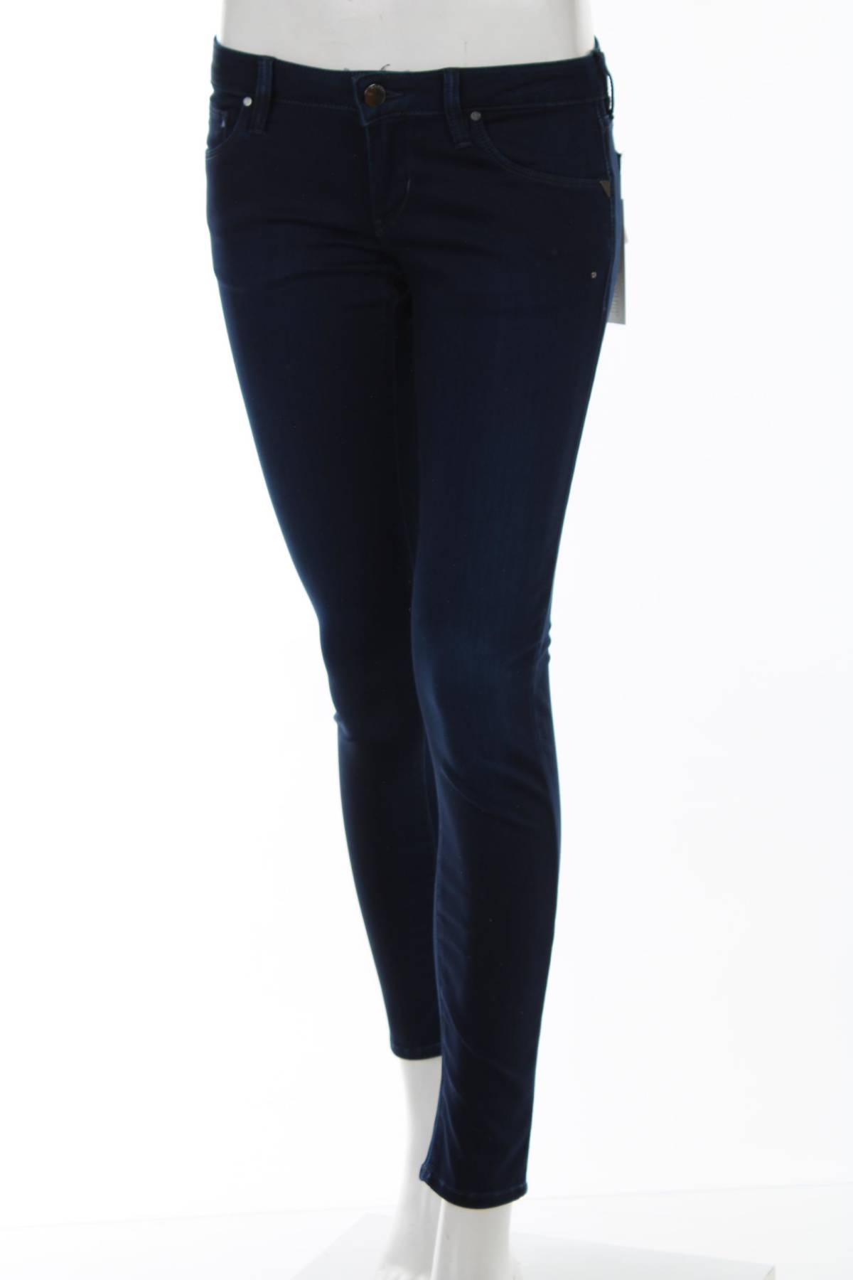 Дамски дънки Guess1 - Contour.bg Дамски дънки Guess1