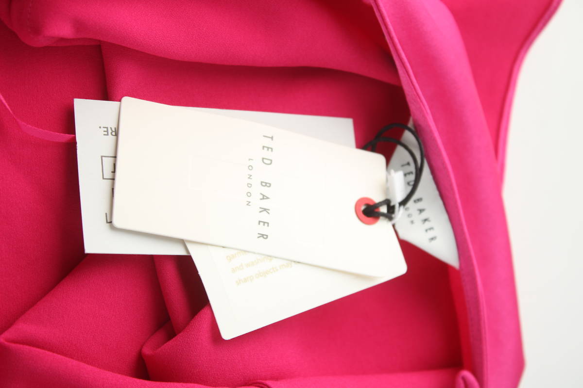 Γυναικείο αμάνικο Ted Baker3