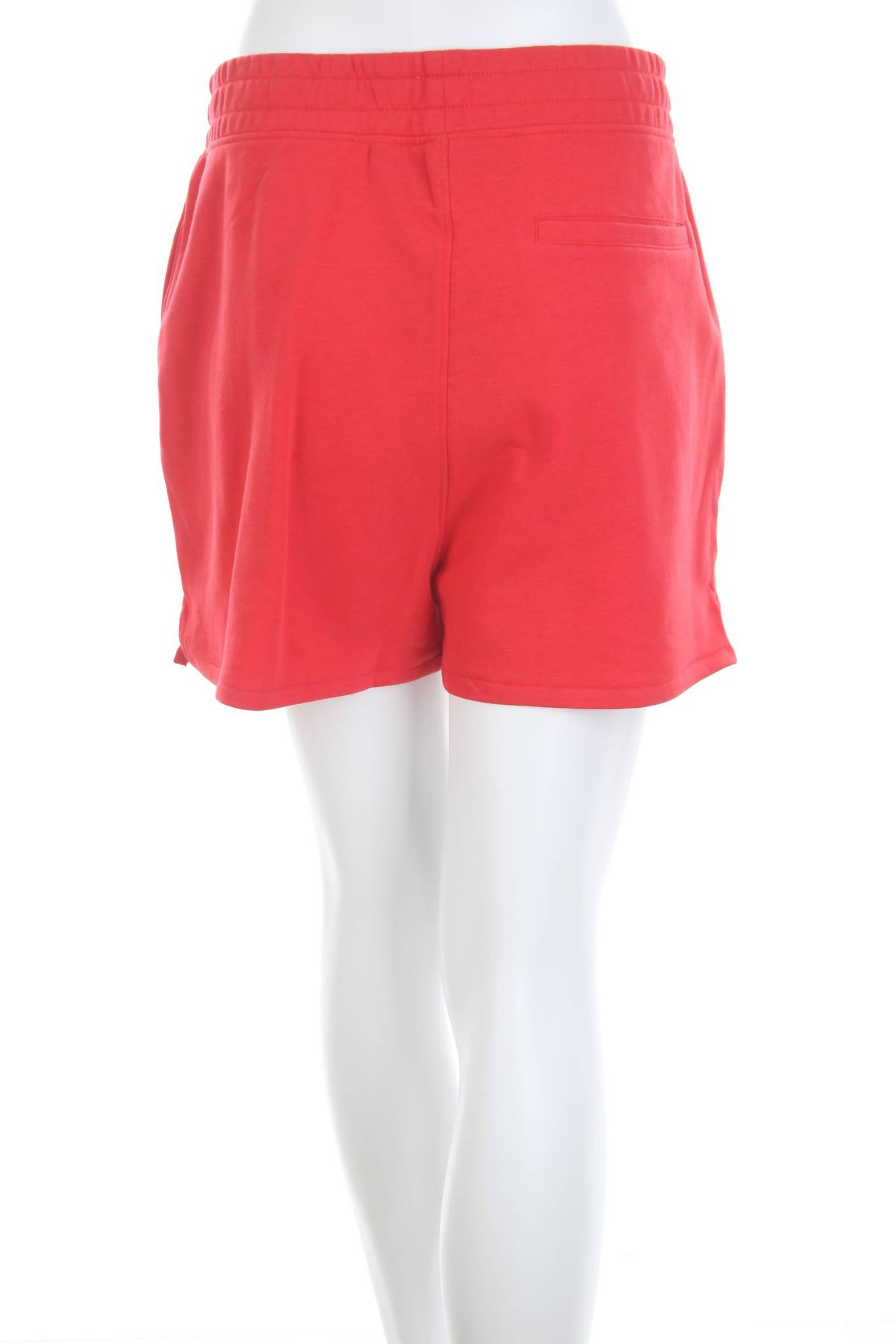 Дамски къс панталон Converse2