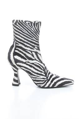 Дамски боти Steve Madden1