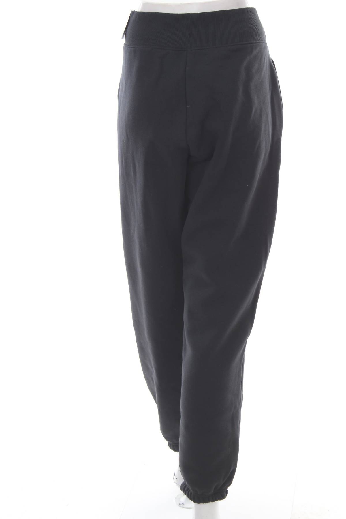 Γυναικείο αθλητικό παντελόνι Nike2