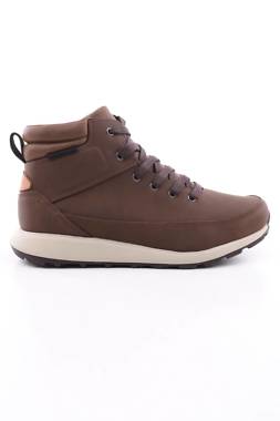Туристически обувки Merrell1