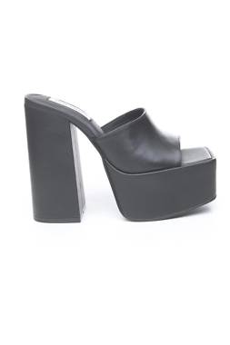 Πέδιλα Steve Madden1
