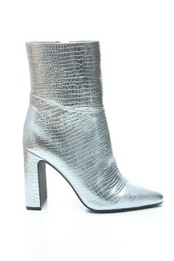 Дамски боти Steve Madden1