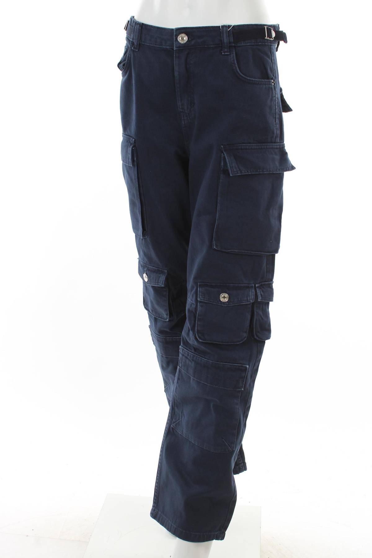 Дамски дънки Bershka1